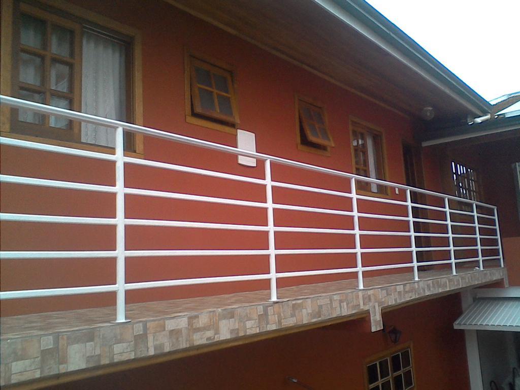 Estudio Dos Bonecos Canela Exterior foto